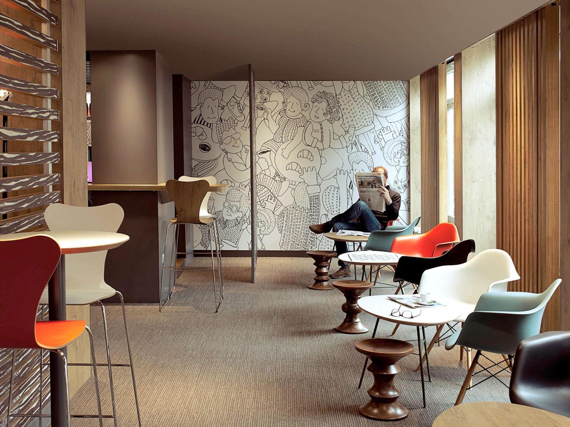Ibis Paris Porte D'Orleans Montrouge Bagian luar foto