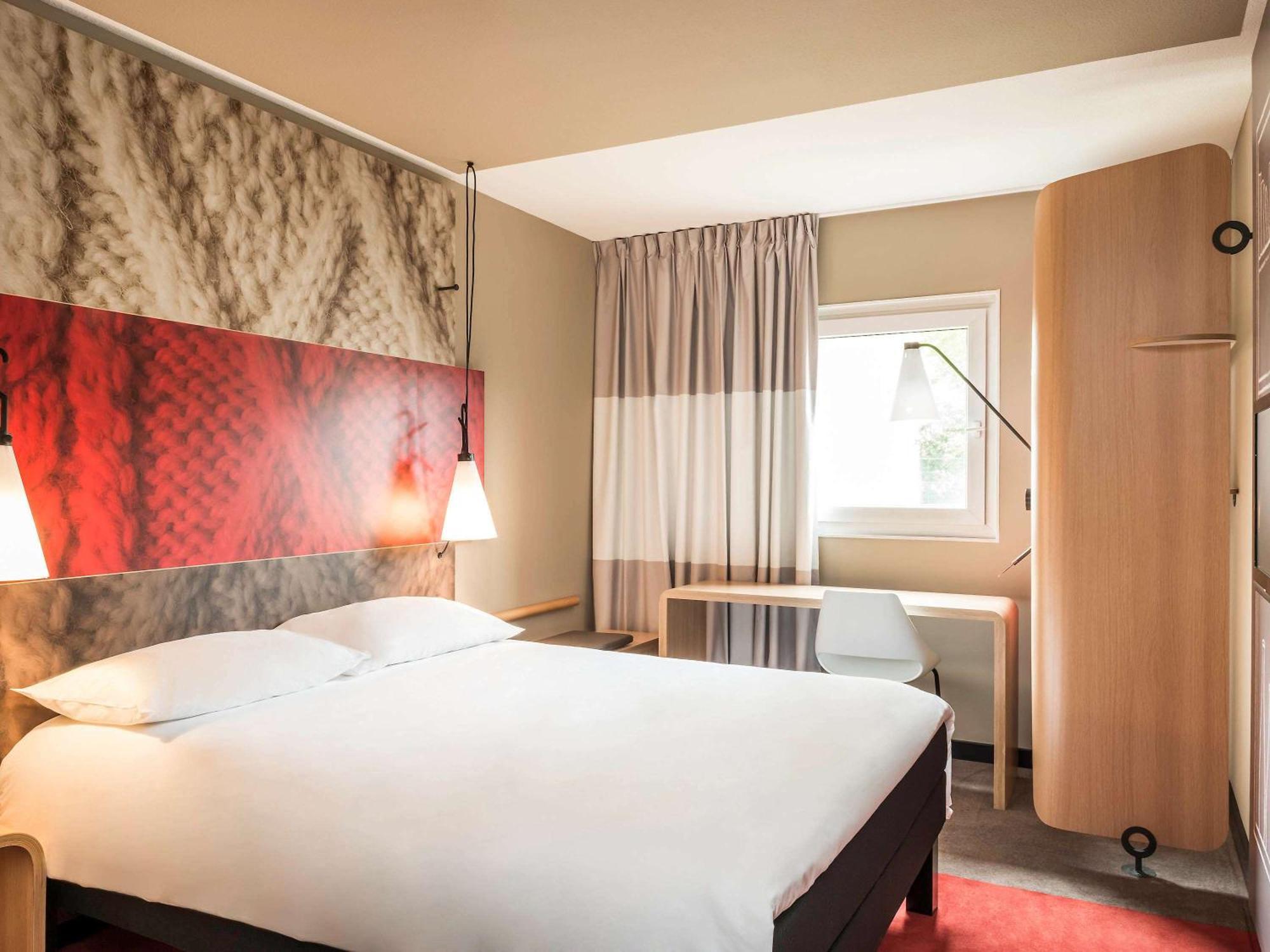Ibis Paris Porte D'Orleans Montrouge Bagian luar foto